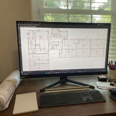 samson-engineering-fire-alarm-drawing-submittal-on-copmputer-screen-with-texas-school-building